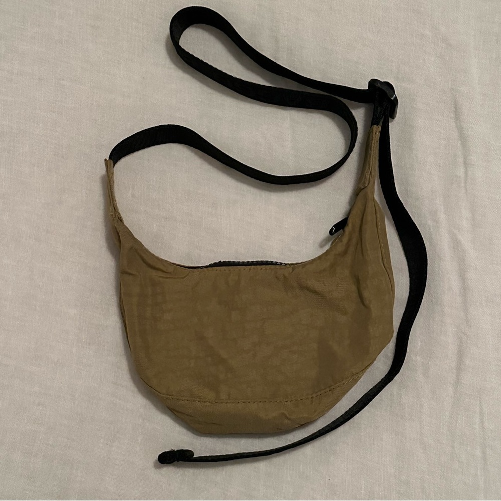 Baggu Small Nylon Crescent Bag - Khaki